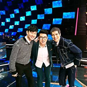 美女下面流水视频
